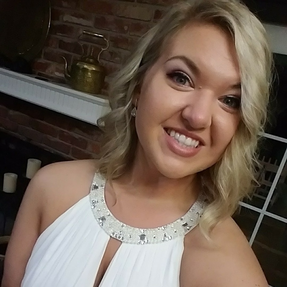 Meet your Posher, Maxie